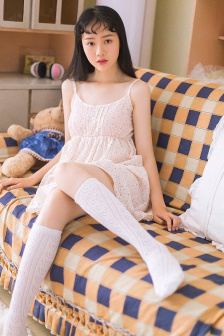 仙女樱桃小嘴跪含巨龙